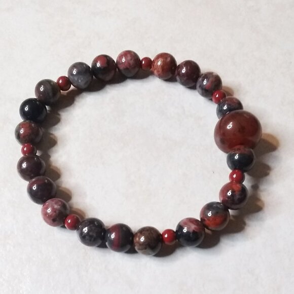 Bloodstone, Agate & Red Jasper ~ Beaded Stretch Bracelet for 7" Wrist - Picture 1 of 8